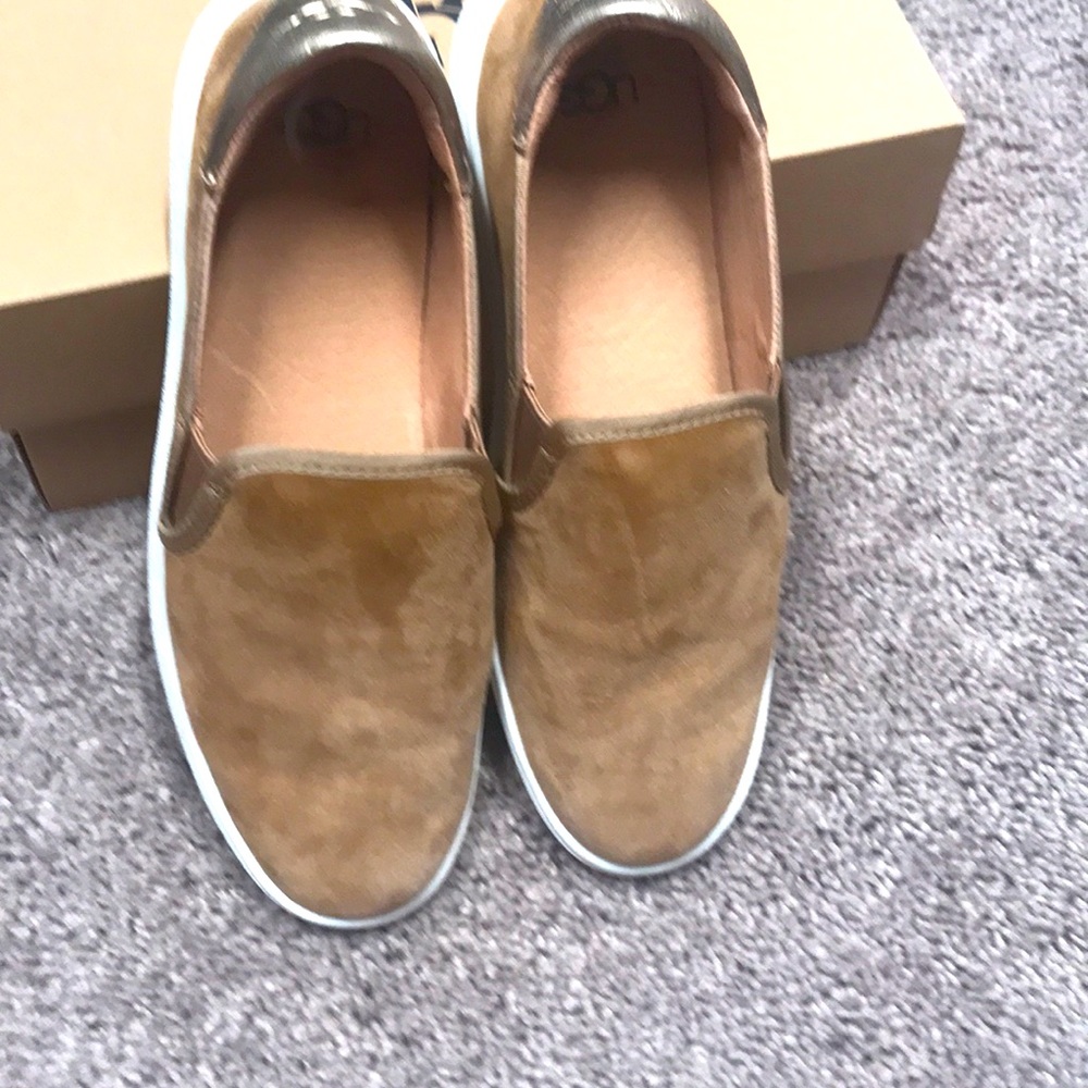 Ugg Slip on
